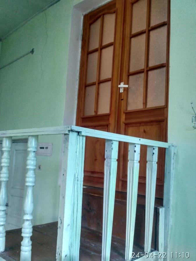 QorowulWestern House住宿加早餐旅馆 外观 照片